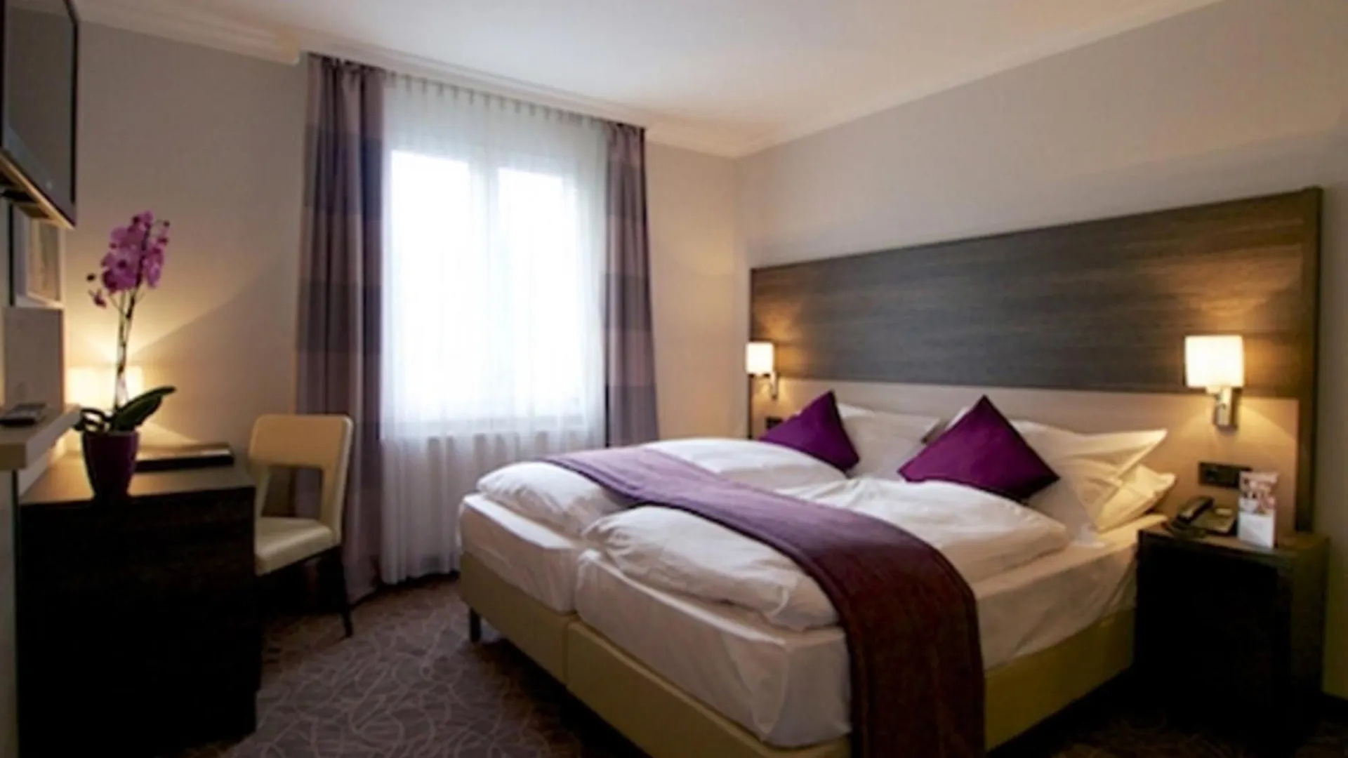 24Hours Apartment Hotel