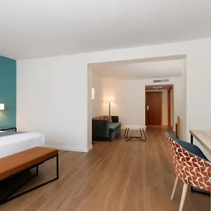 4* Отель Exe