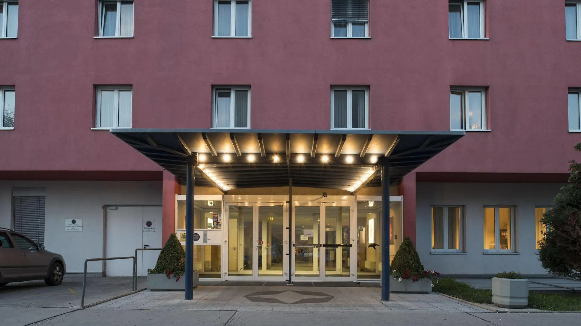 **** Aparthotel 24Hours Apartment Hotel Austria