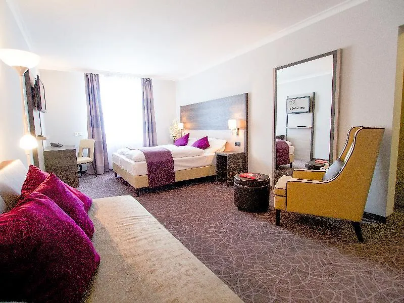 24Hours Apartment Hotel Viena 4*,